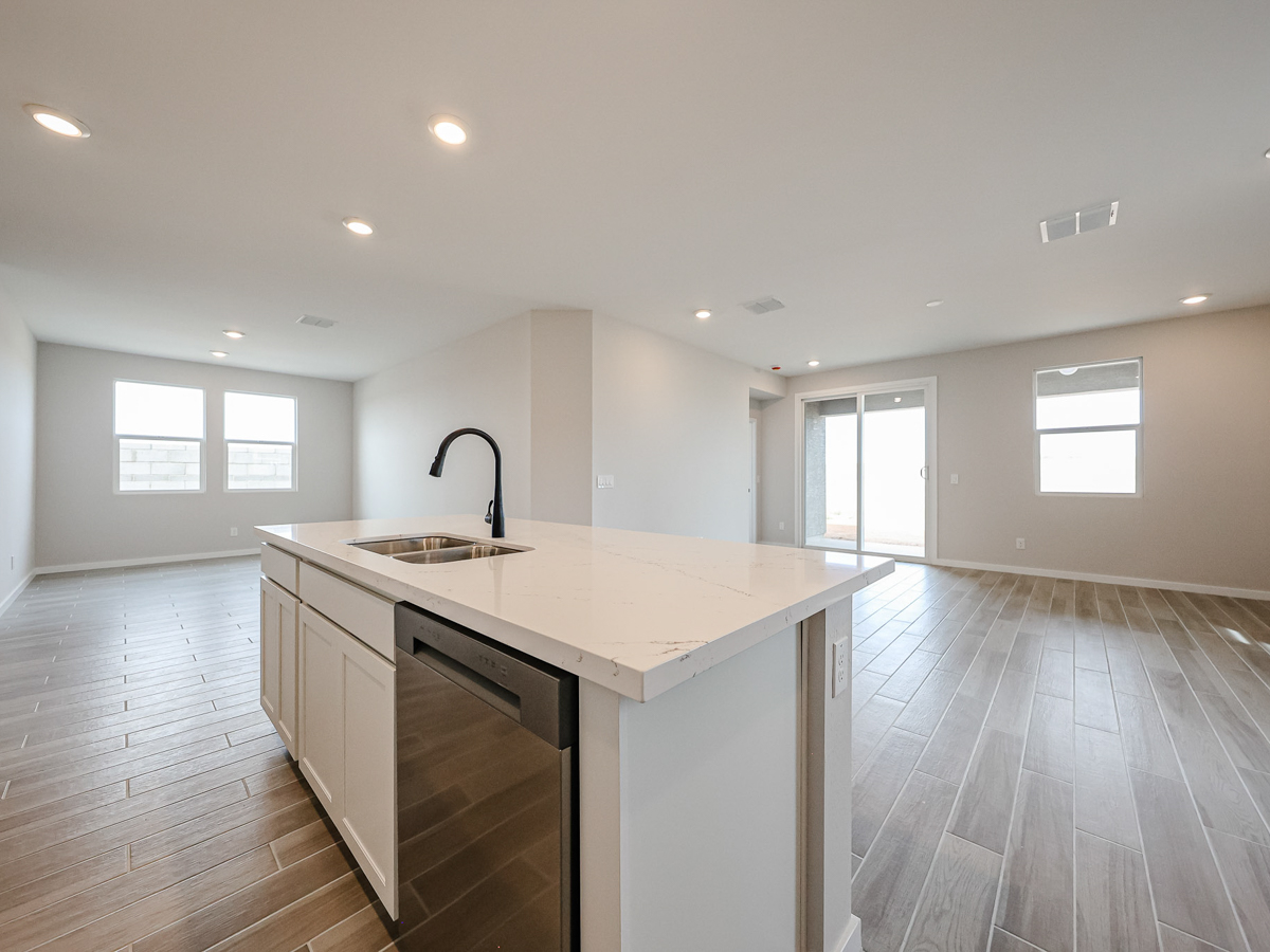 0076 6046 E CROCKETT WAY